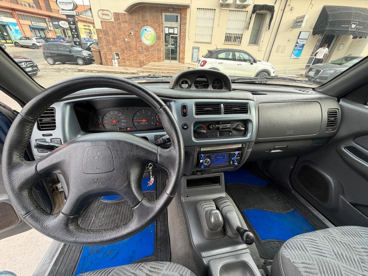 Mitsubishi L200 2.5 TDI 4WD Double Cab