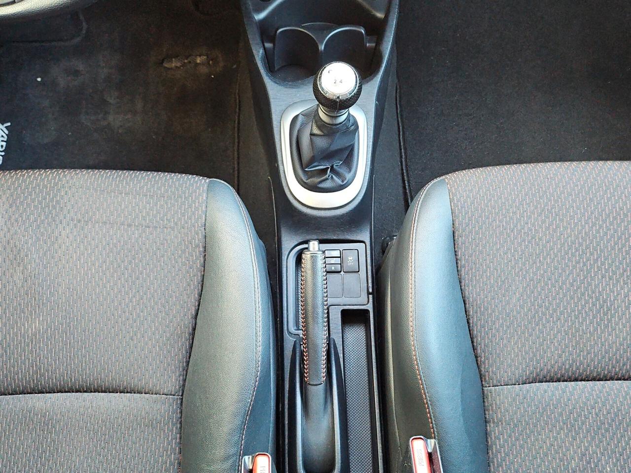 Toyota Yaris 1.4 D-4D 5 porte Trend SEDILI RISCALDABILI RETROCAMERA NAVI