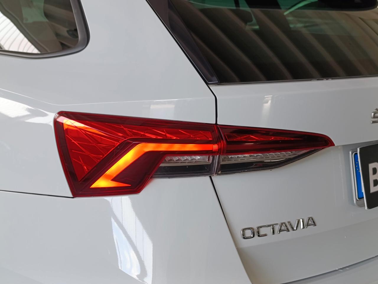 Skoda Octavia Wagon 1.5 g-tec Executive 130cv dsg