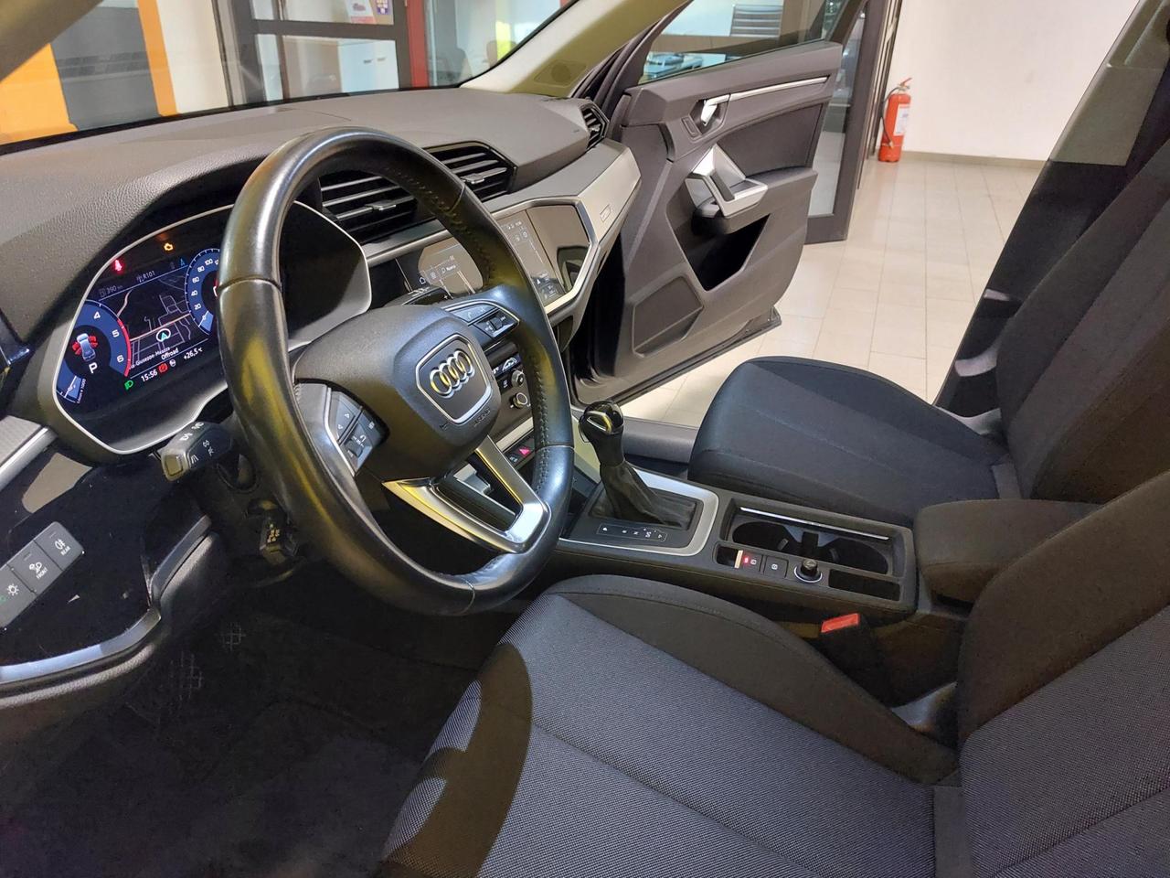 Audi Q3 35 2.0 tdi Business Advanced s-tronic