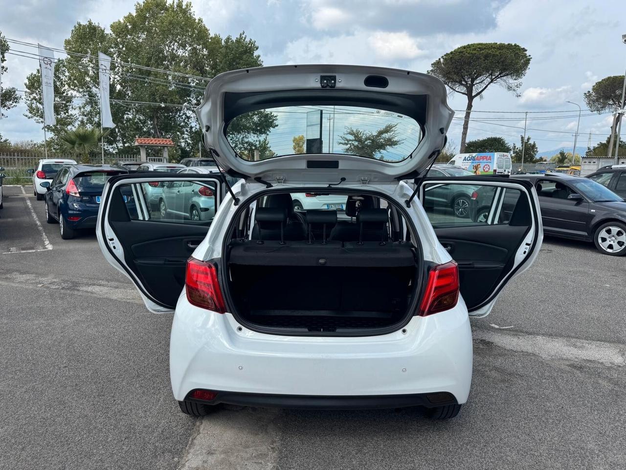 Toyota Yaris 1.0 VVT-I 69CV 5P LOUNGE 2016