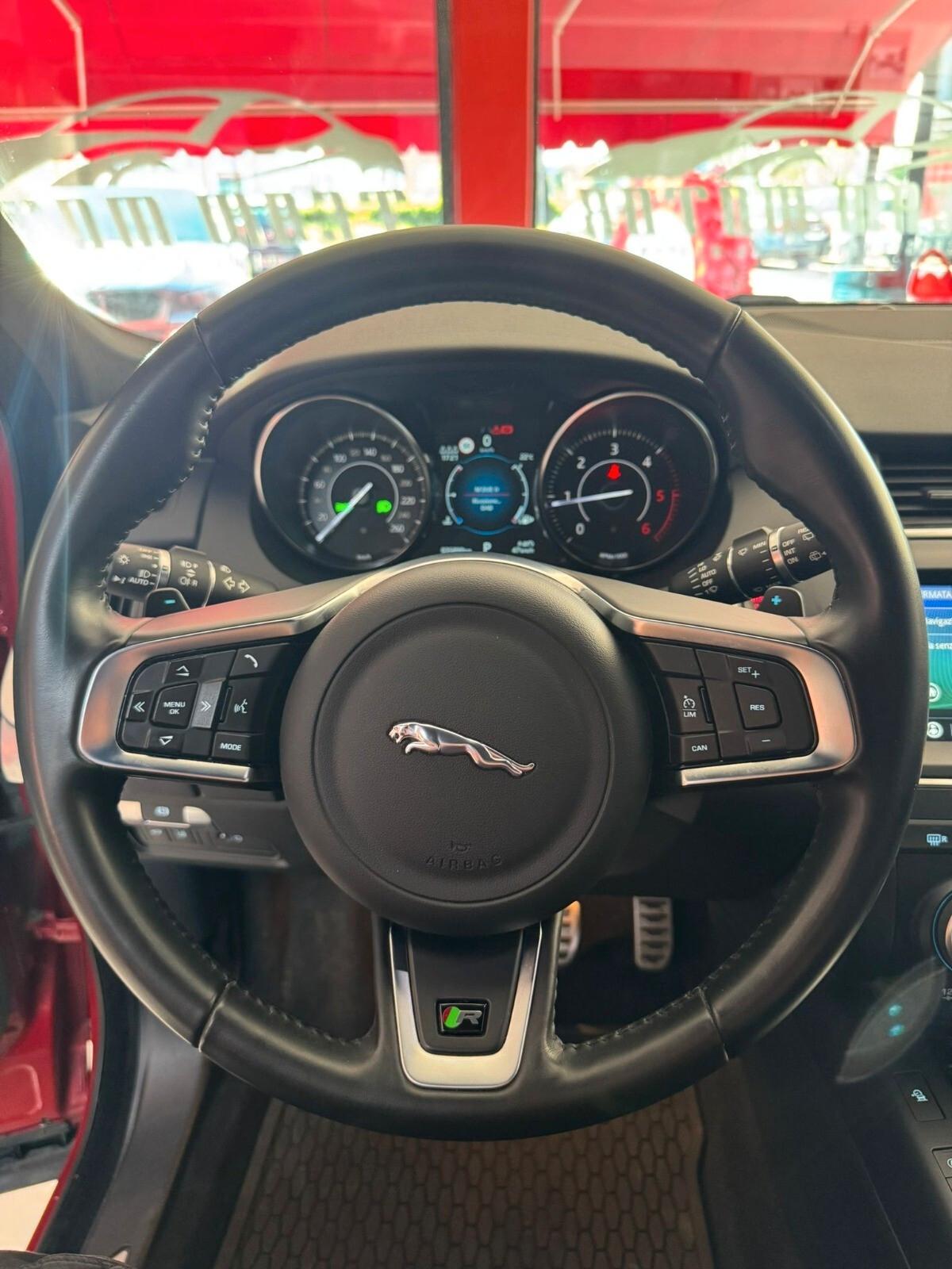 Jaguar E-Pace 2.0D 150 CV AWD aut. R-Dynamic