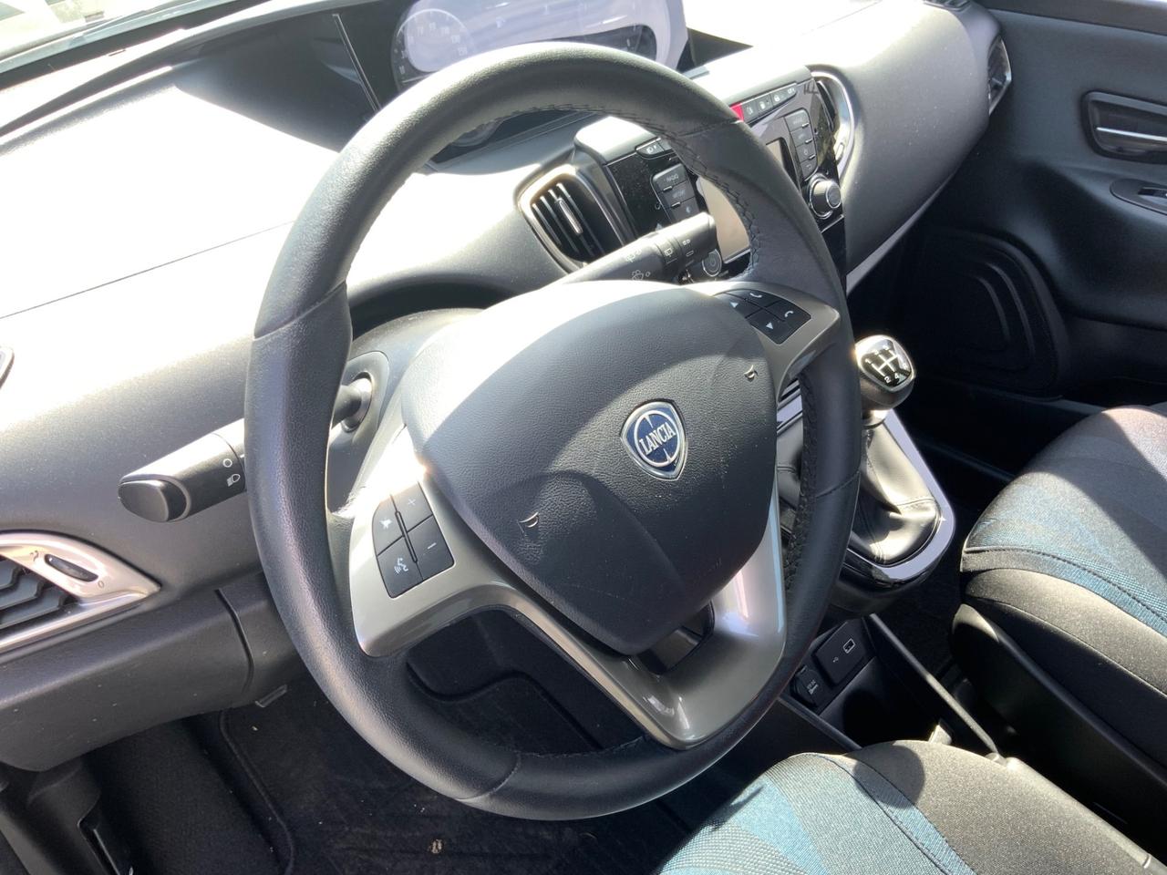 Lancia Ypsilon 1.2 69 CV 5 porte GPL Ecochic Gold