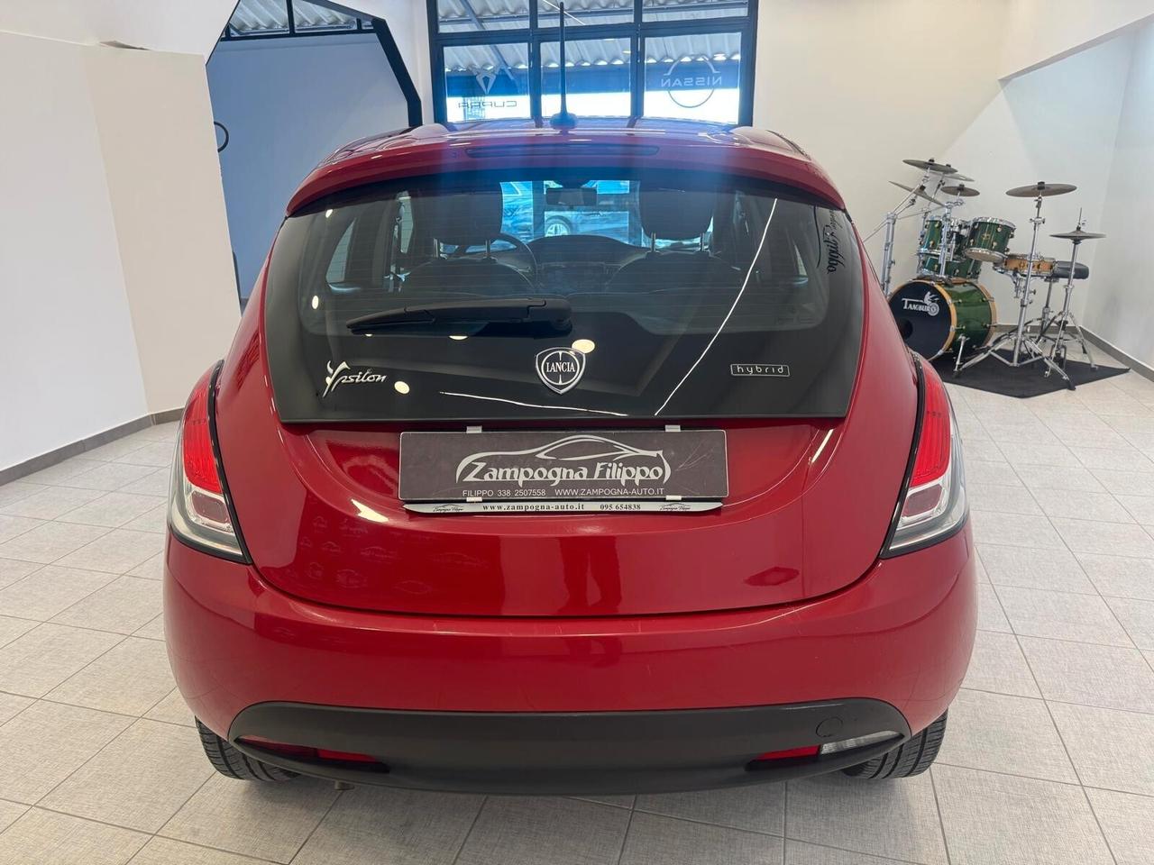 Lancia Ypsilon 1.0 Hybrid Silver 75000km