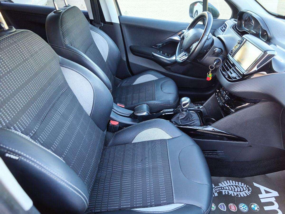 Peugeot 2008 1.6 BlueHDi 120 CV Allure