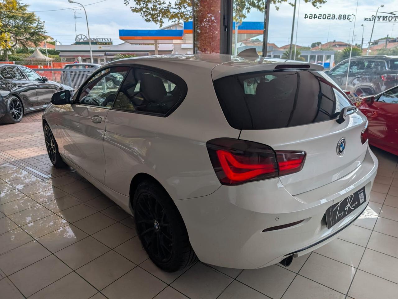 Bmw 116 116d 3p. Urban