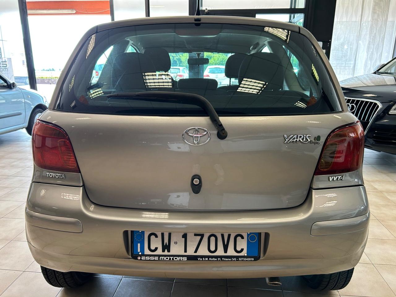 Toyota Yaris 1.0i 16V 65cv 112.000 KM
