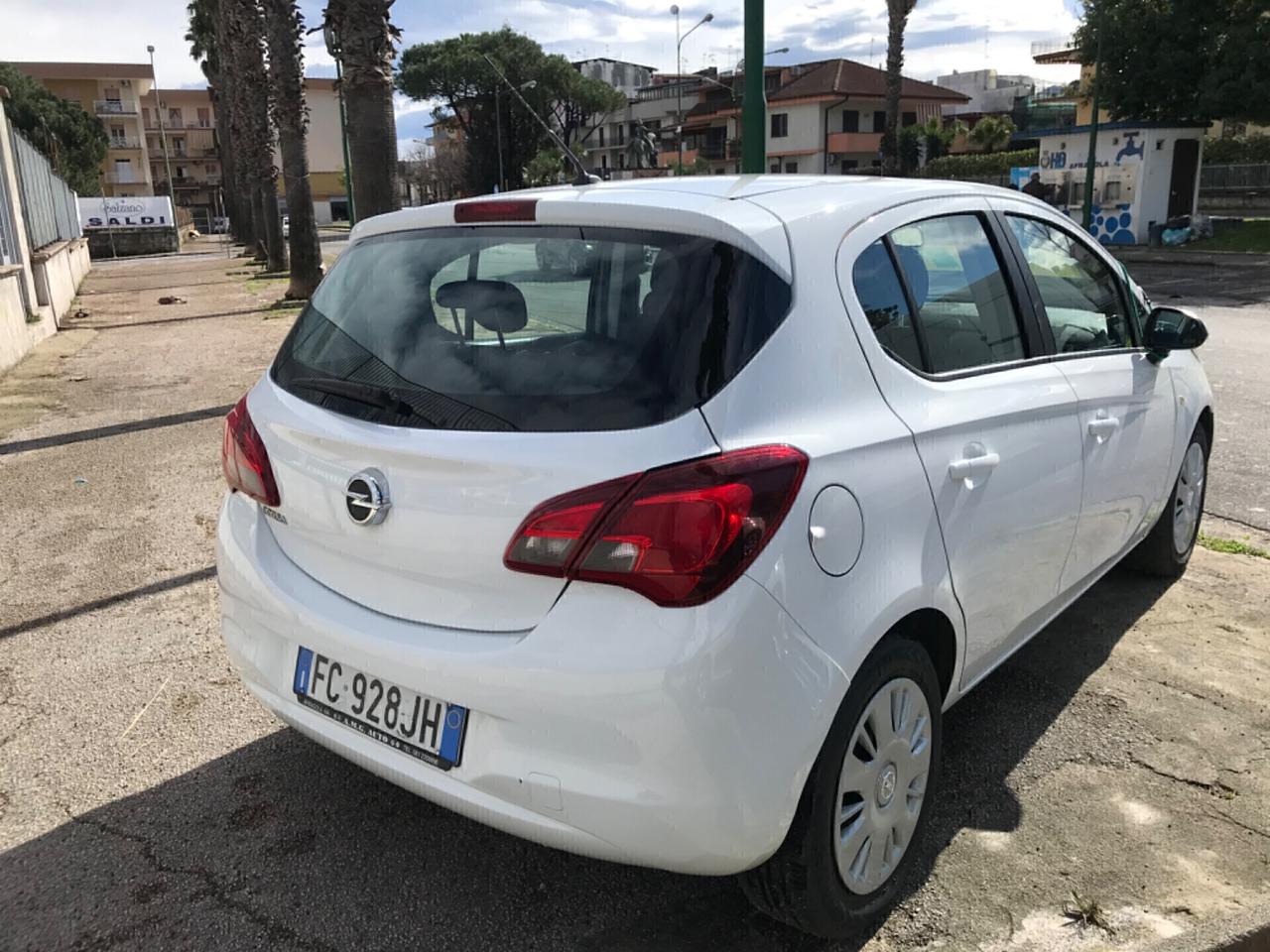 Opel Corsa 1.4 90CV GPL Tech 5 porte B-Color