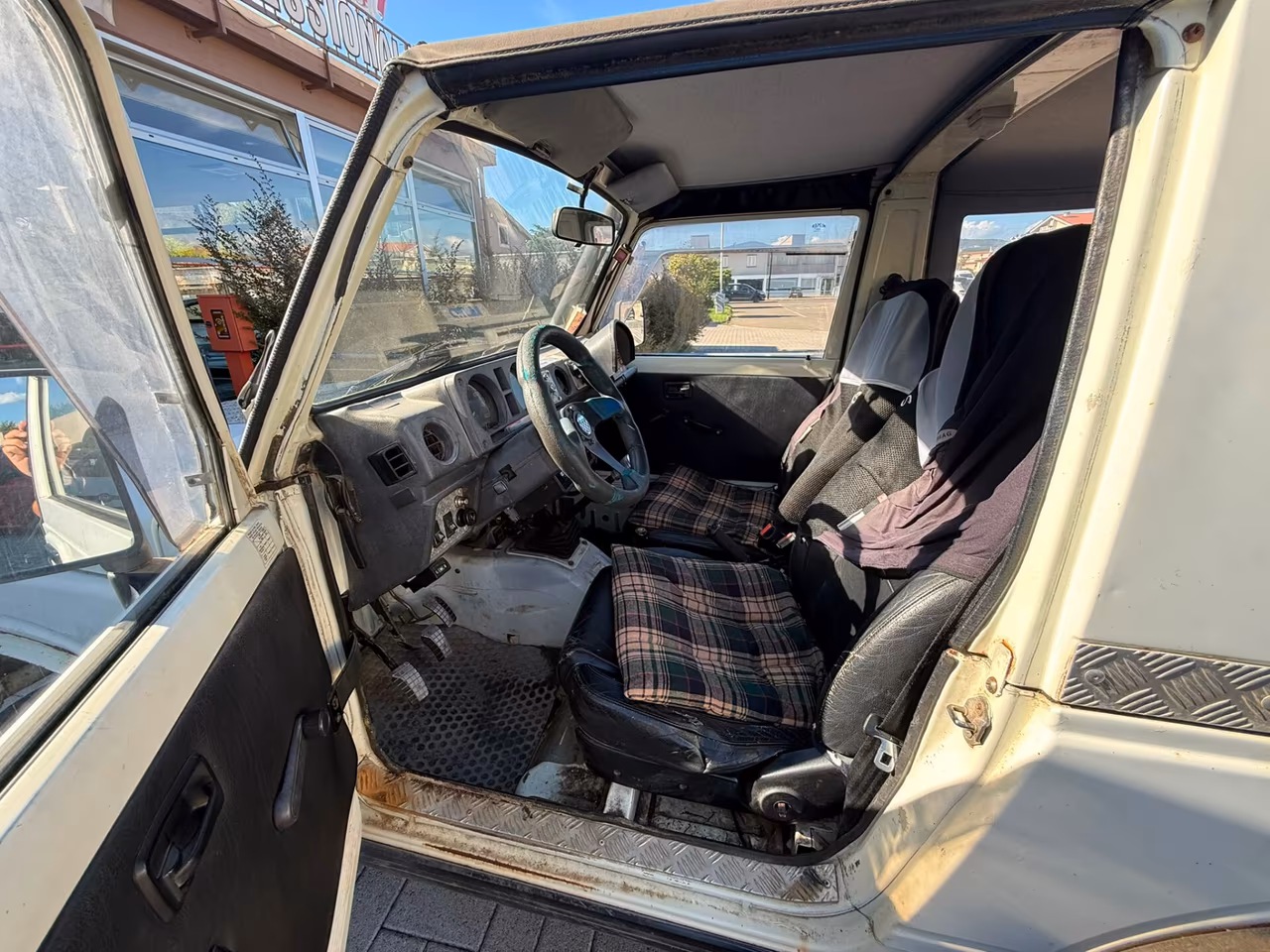 Suzuki SJ 413 SJ413 Cabriolet De Luxe