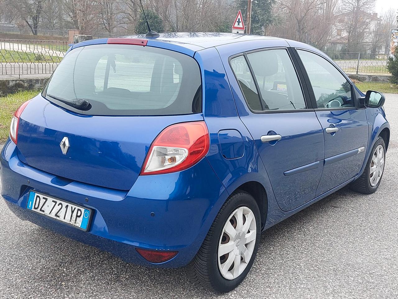 Renault Clio 1.2 16V 5 porte GPL Dynamique