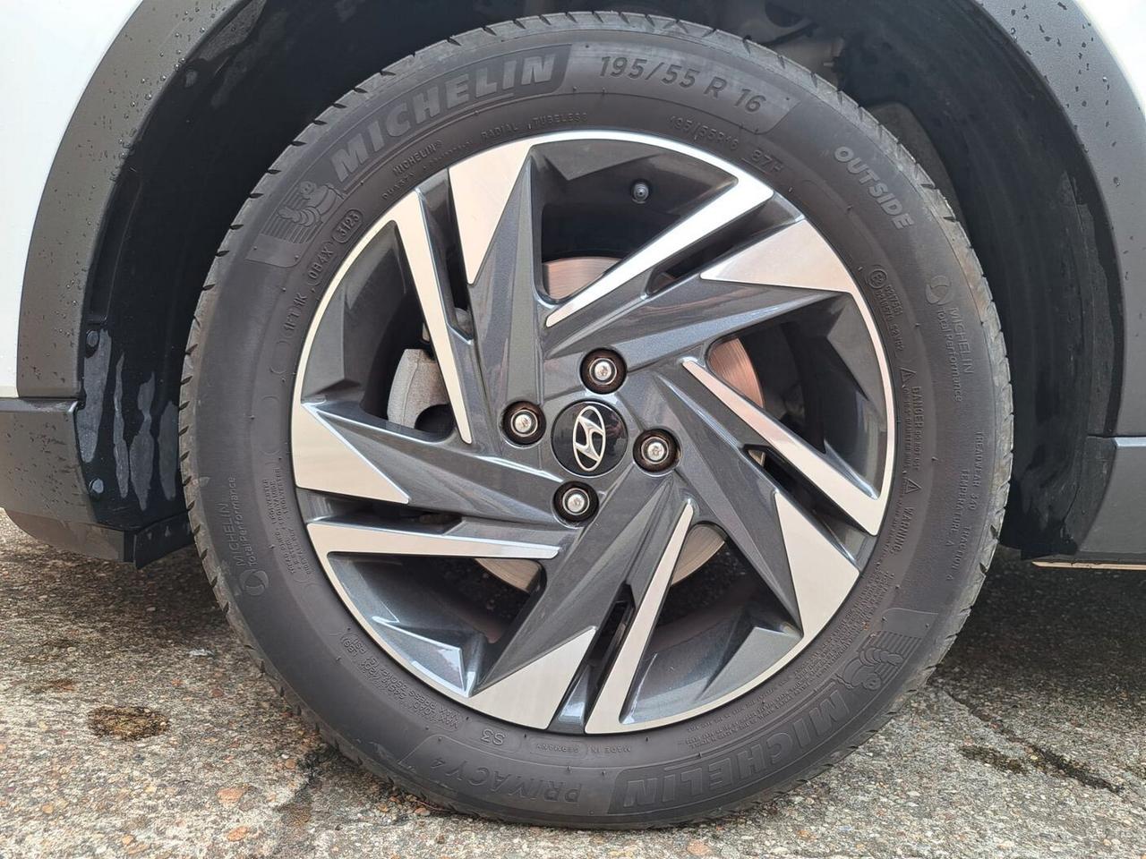 Hyundai Bayon 1.2 MPI MT Exclusive