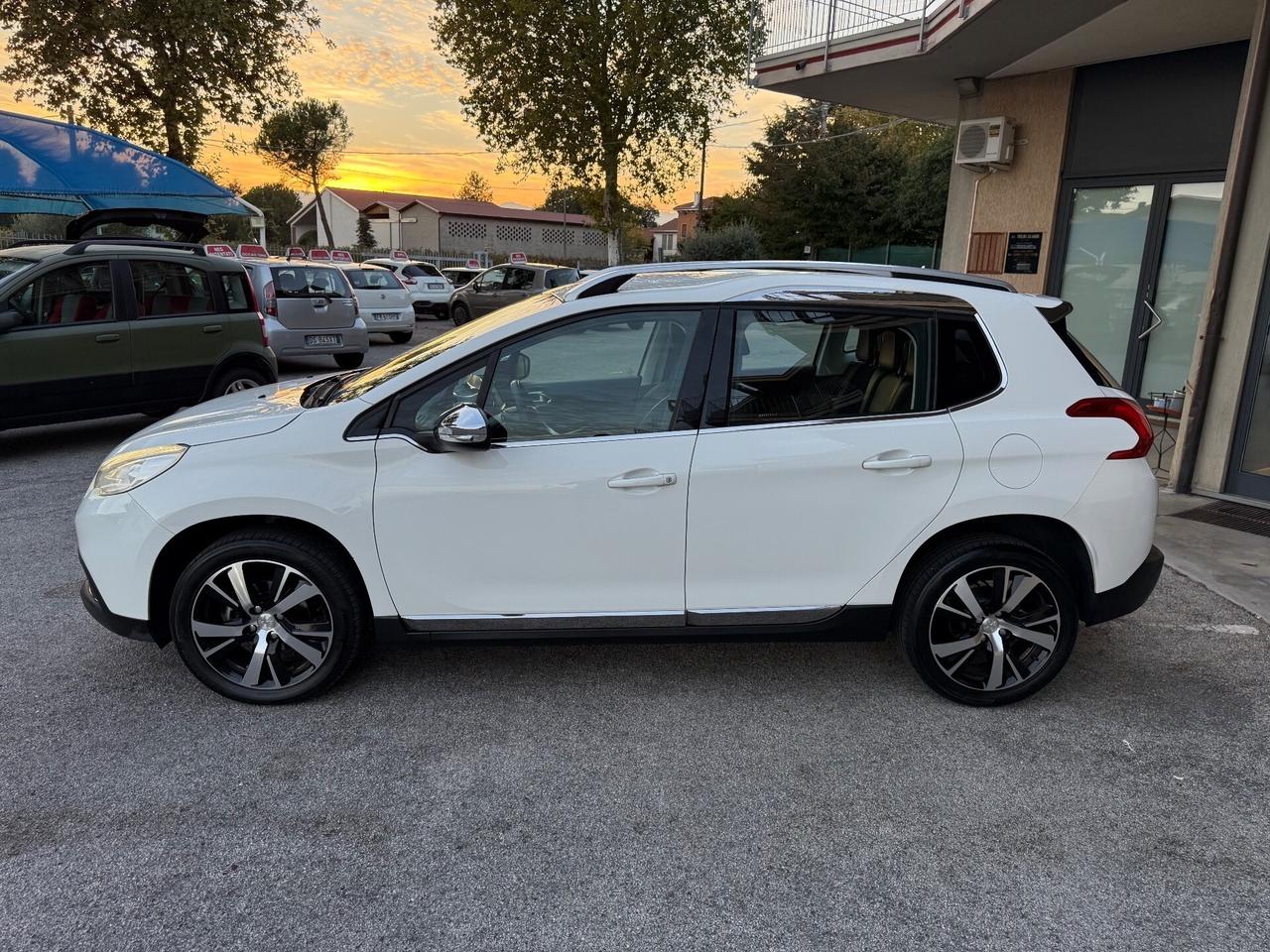 Peugeot 2008 1.6 e-HDi 92 CV Stop&Start Allure