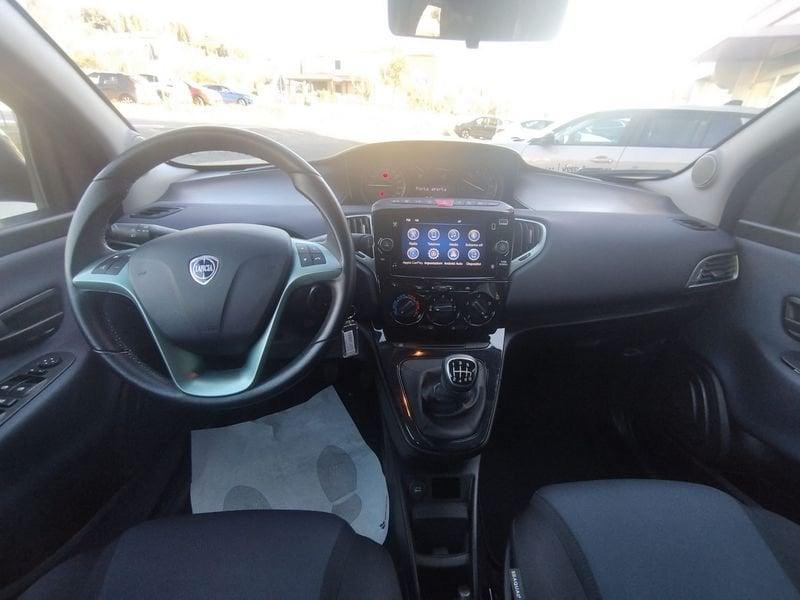 Lancia Ypsilon 1.0 FireFly 5 porte S&S Hybrid Gold Plus