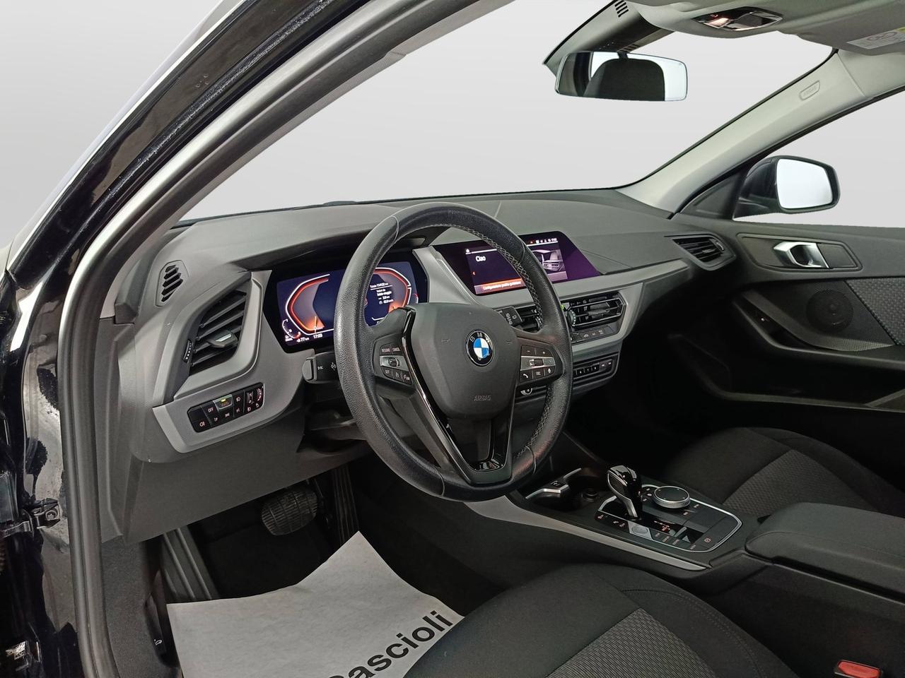 BMW Serie 1 F40 - 116d Business Advantage auto