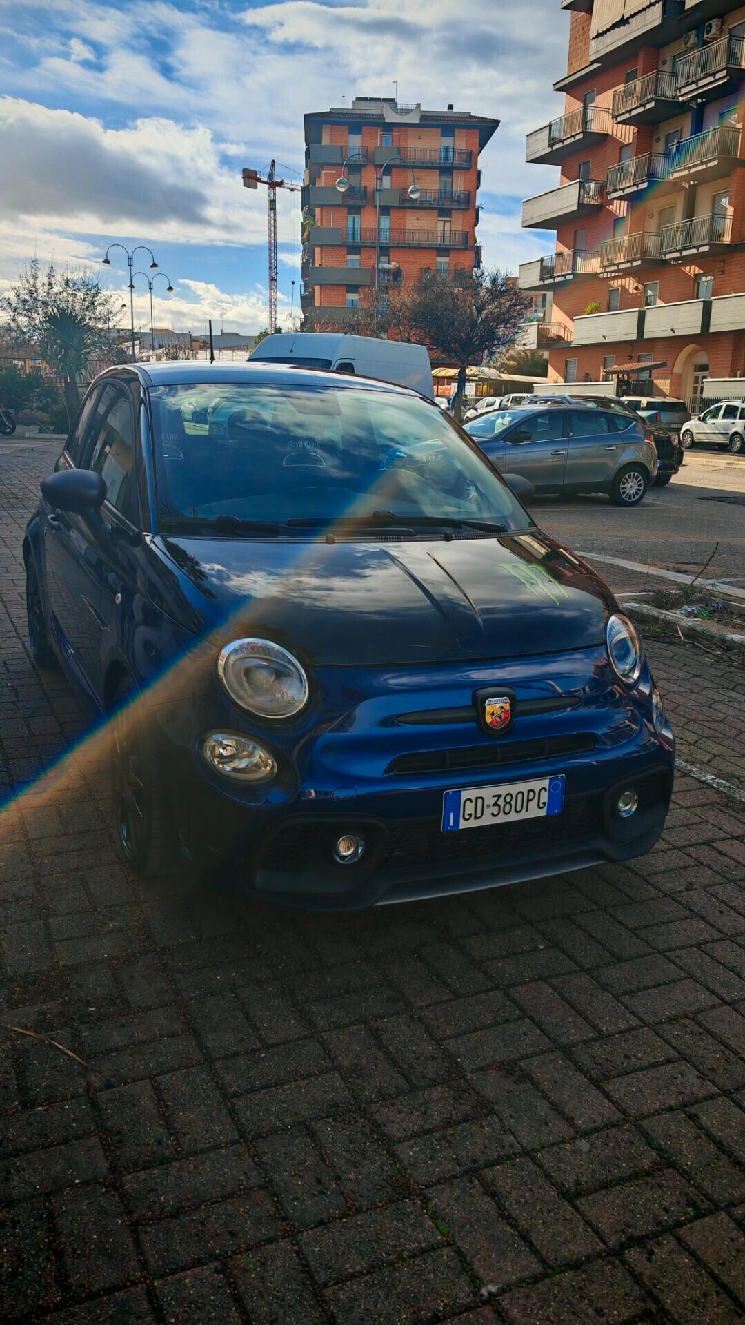 Abarth 595 1.4 Turbo T-Jet 165 CV Monster Energy Yamaha