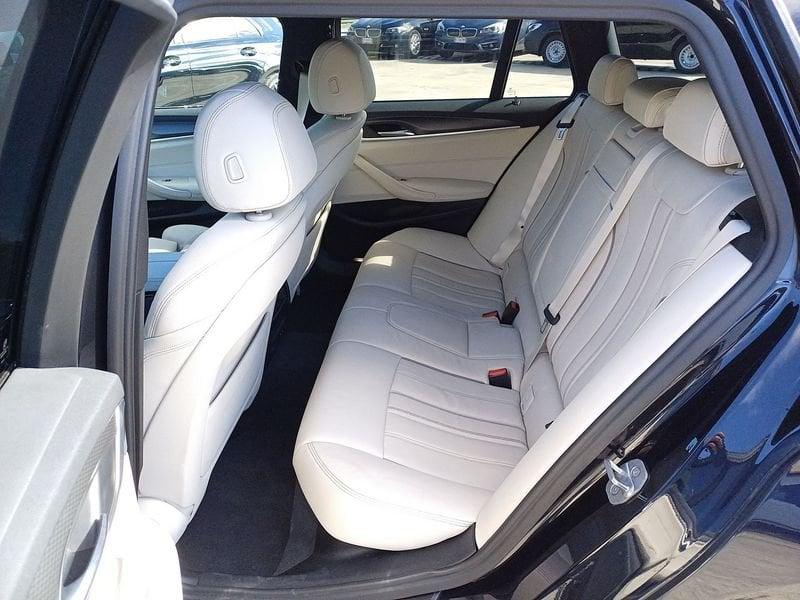 BMW Serie 5 Touring 540i Touring mhev 48V xdrive Msport auto