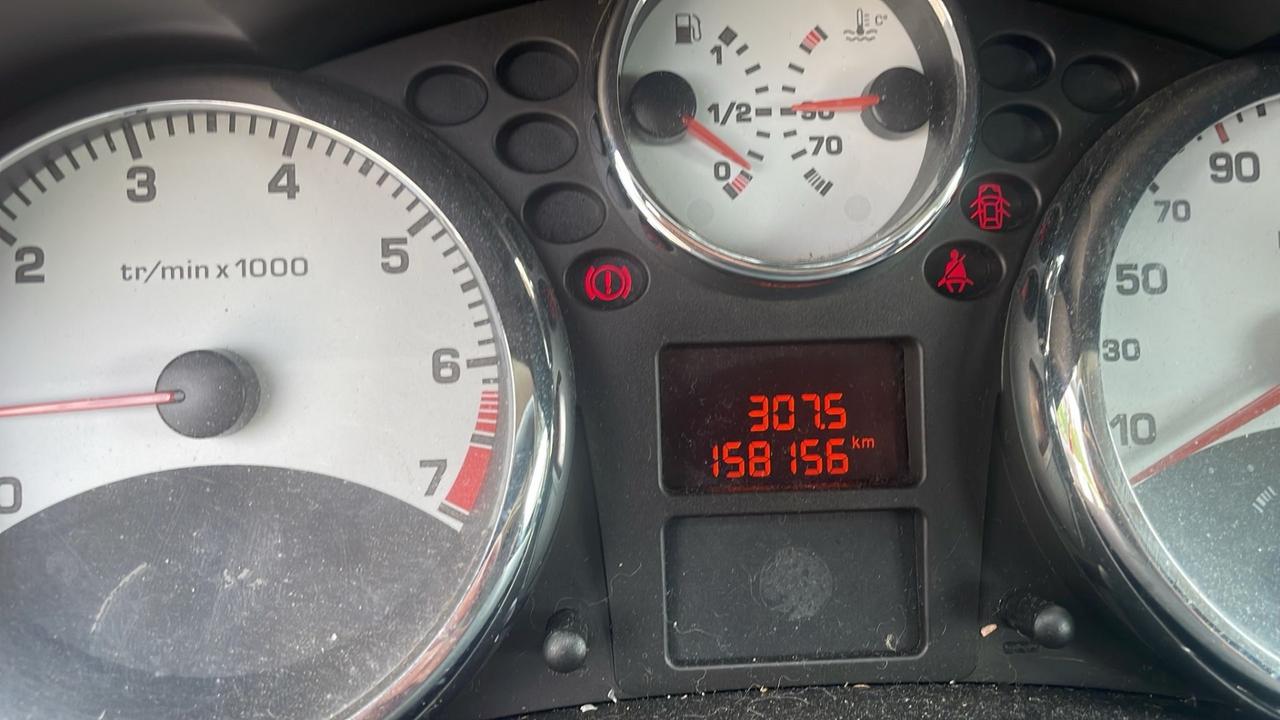 Peugeot 207 1.4 95cv 5p. XSI