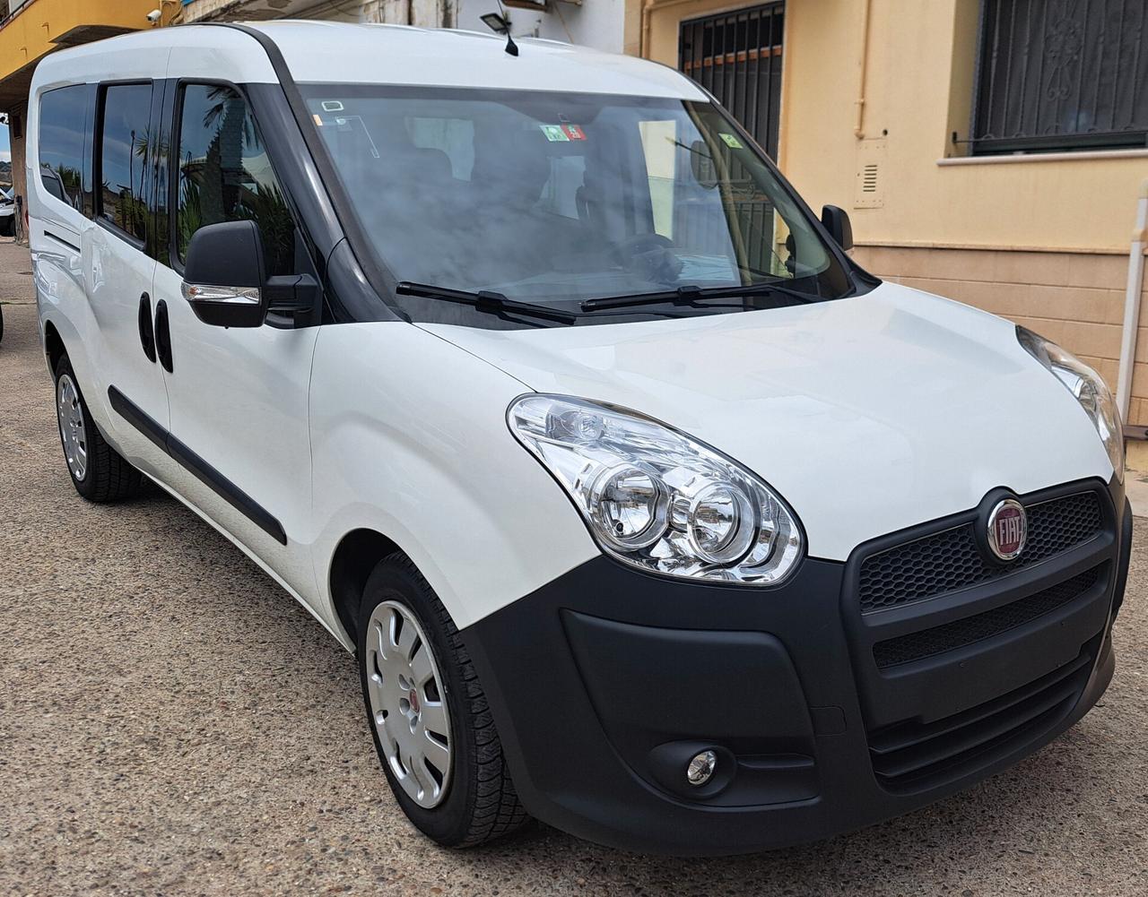 Fiat doblo 1.3 5 posti autocarro diesel gancio traino