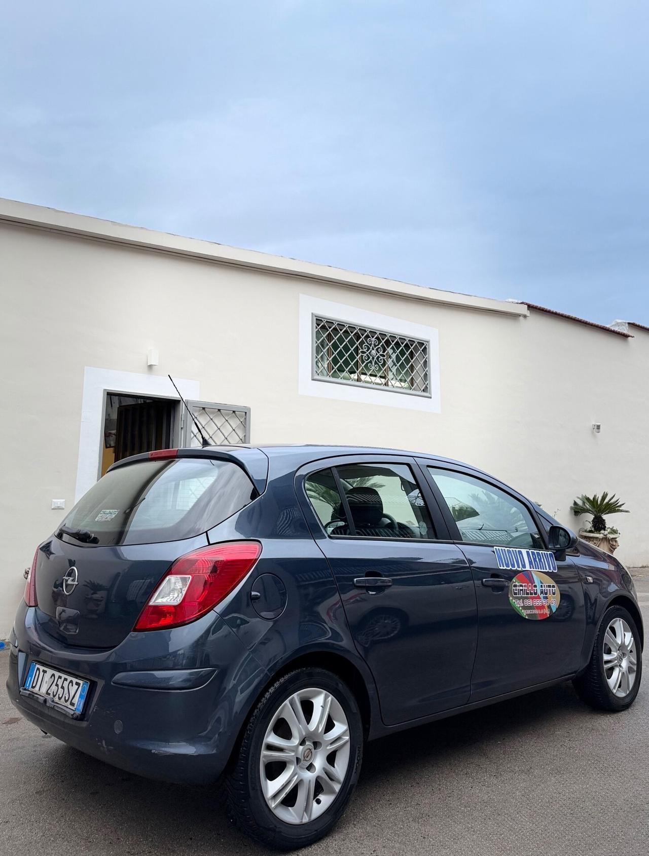 Opel Corsa 1.2 Benzina Automatica 80 Cv