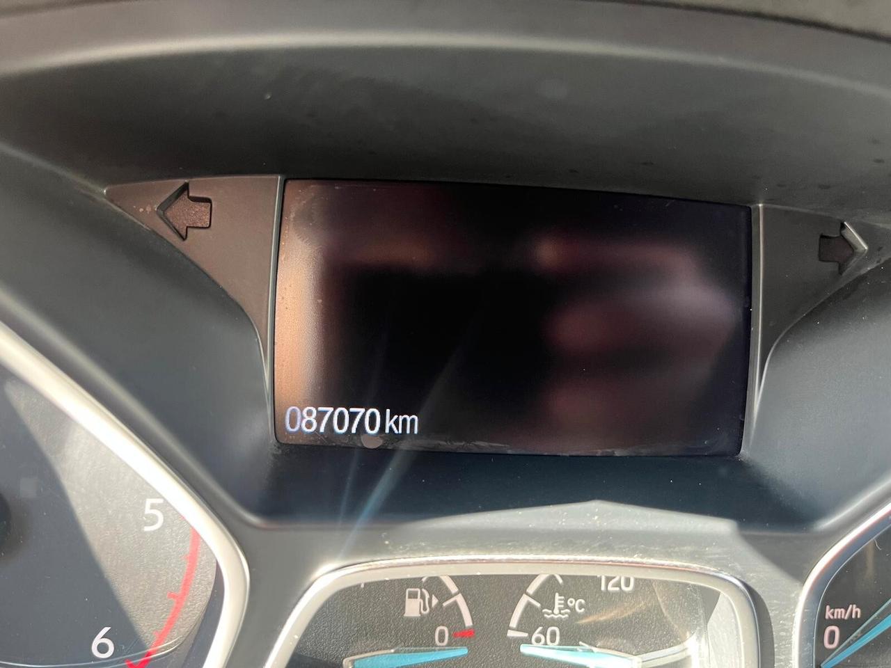 Ford Kuga 1.5 TDCI 120 CV 2WD ST-Line