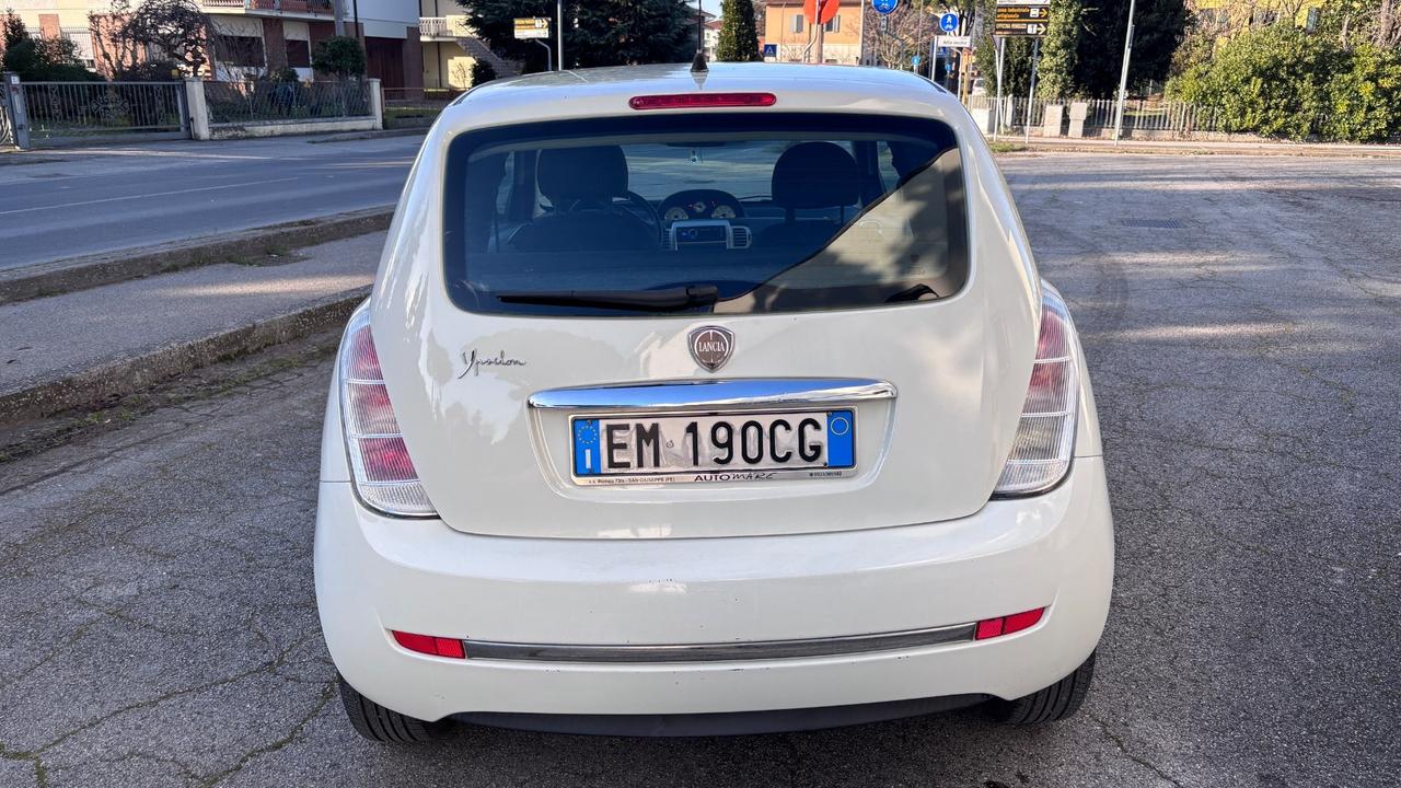 Lancia Ypsilon 1.4 Unyca Ecochic GPL