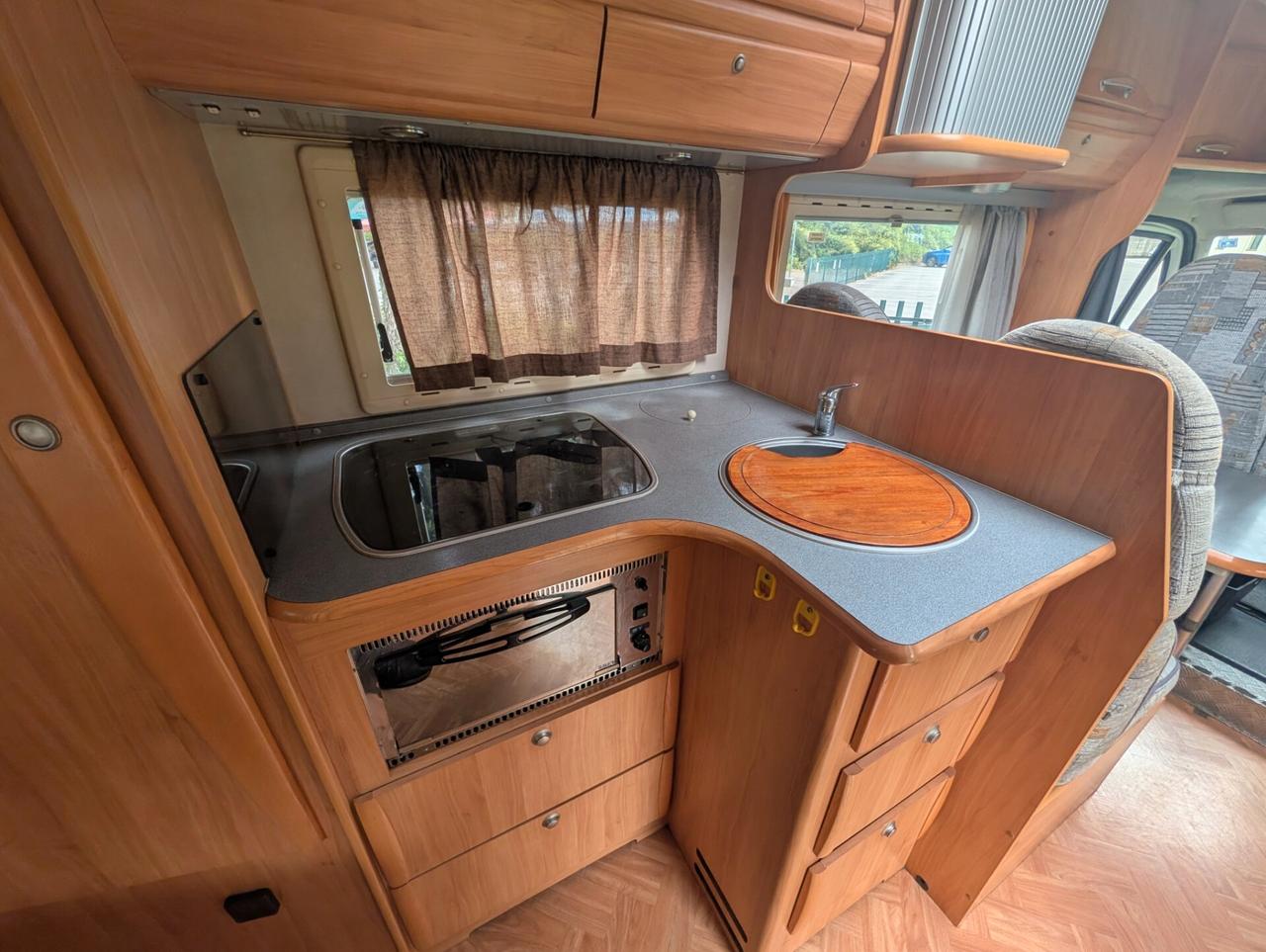 Adria CORAL 650 SP