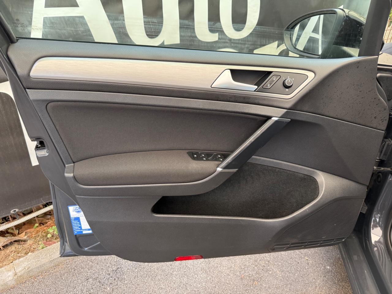 Volkswagen Golf 1.6 TDI 5p. Highline BlueMotion Technology