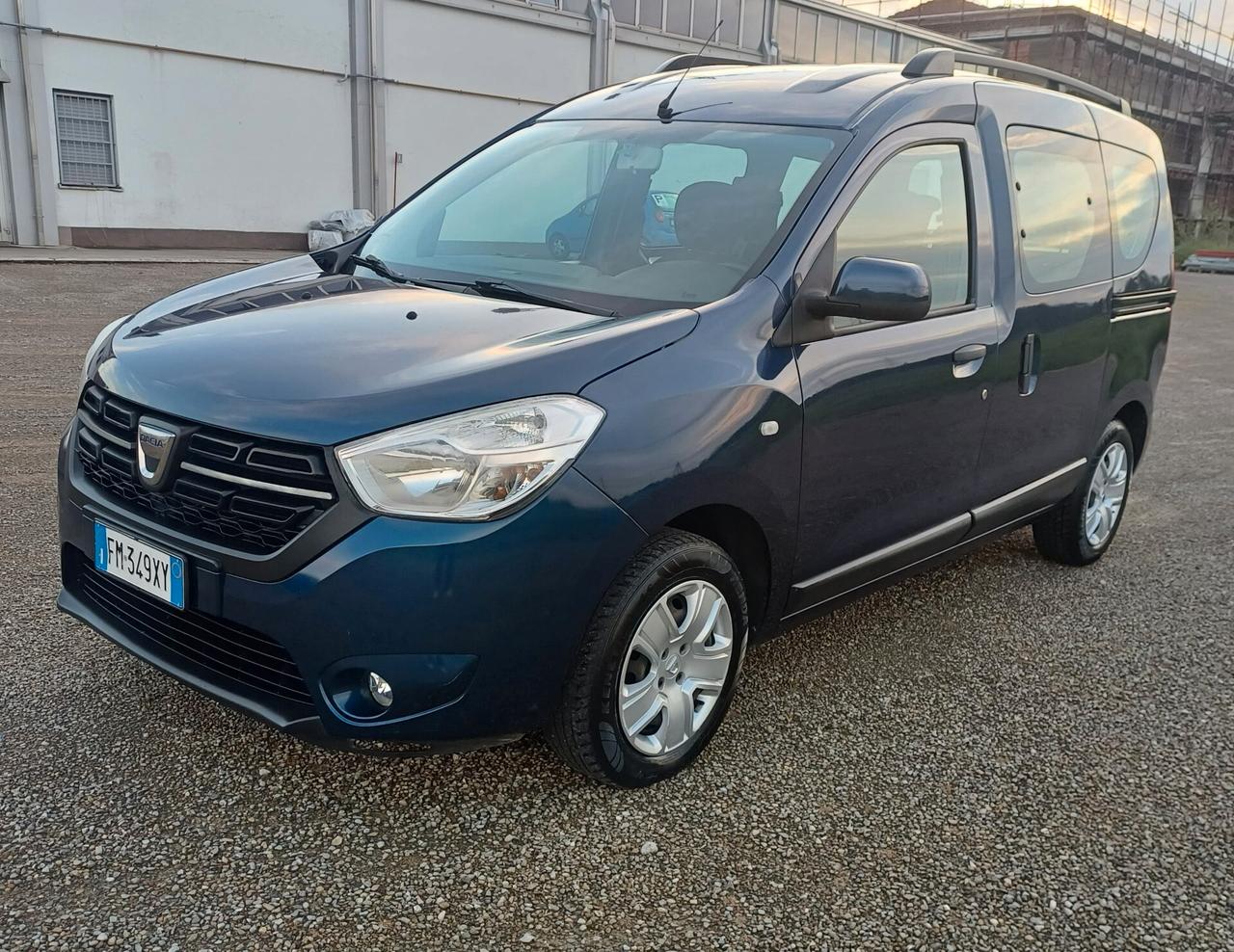 Dacia Dokker 1.6 8V 100CV Start&Stop GPL Lauréate