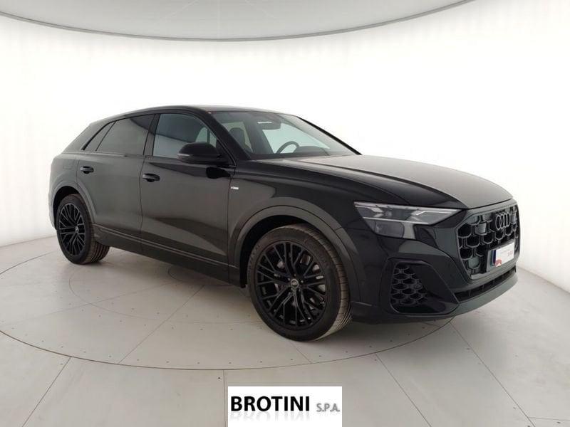 Audi Q8 TFSI e 290kW quattro tip. S Line Ed.