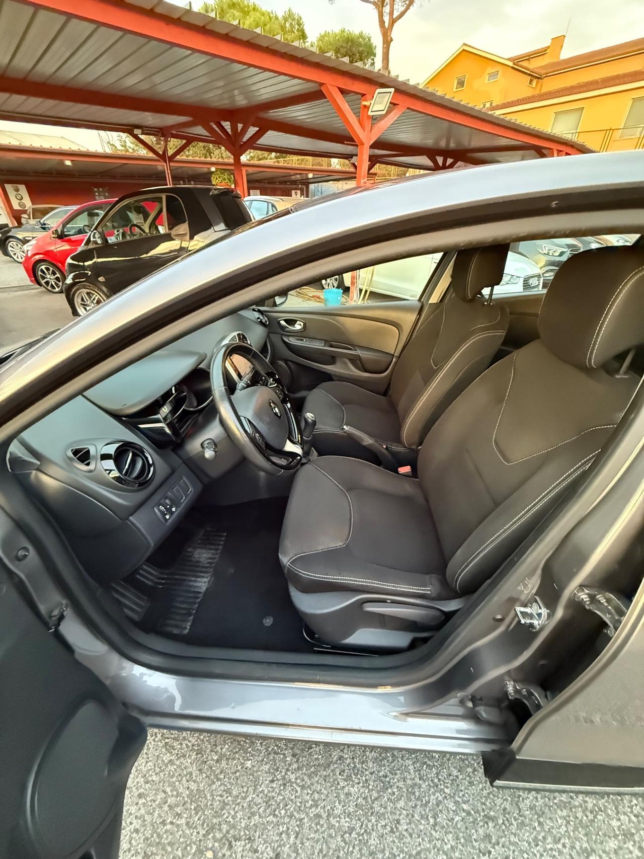 Clio 1.2 75CV -unipro-rate-neopatentati-garanzia