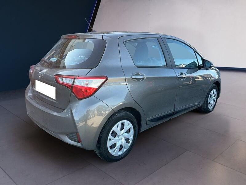 Toyota Yaris III 2017 5p 1.0 Active my18
