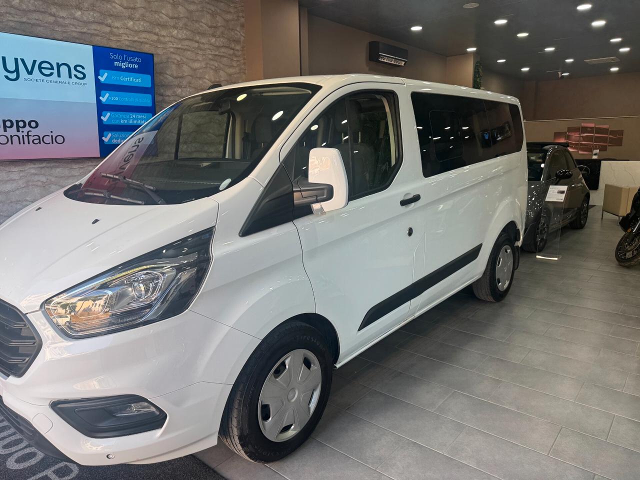 Ford Transit Custom 320 2.0 EcoBlue 130cv PC Combi Trend - 9 posti