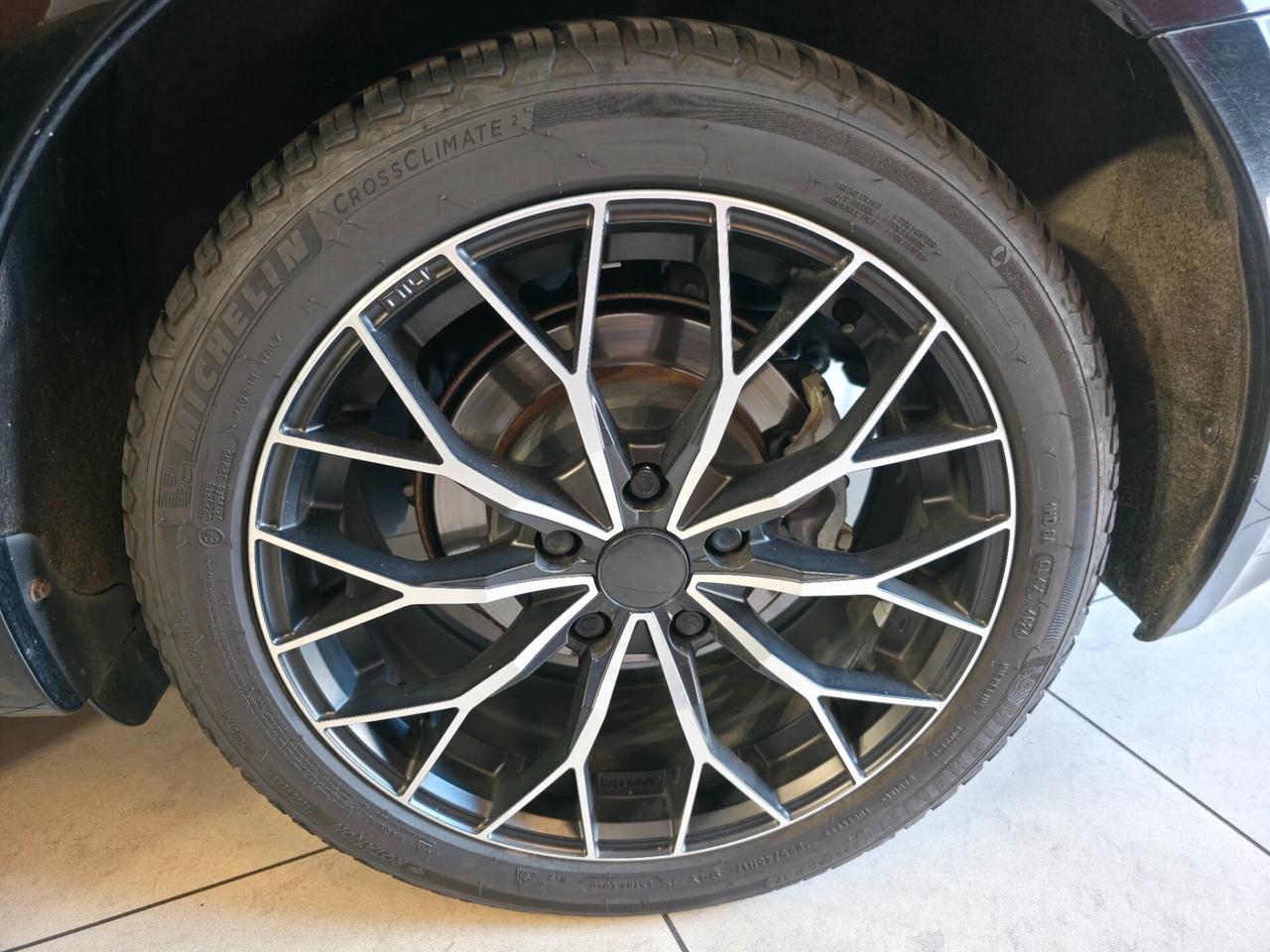 Lexus IS 220d