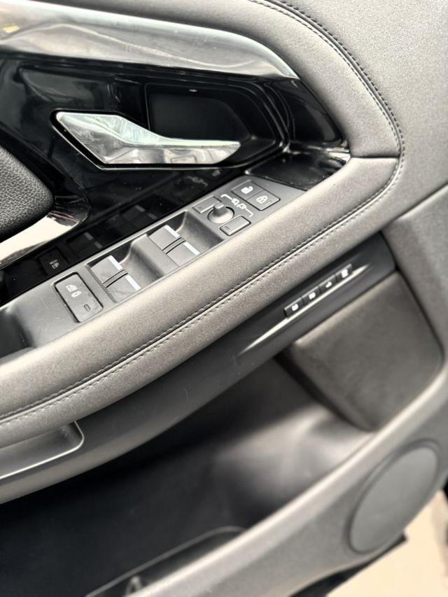 LAND ROVER Range Rover Evoque 2.0D 163cv Autocarro N1 AWD Auto SE