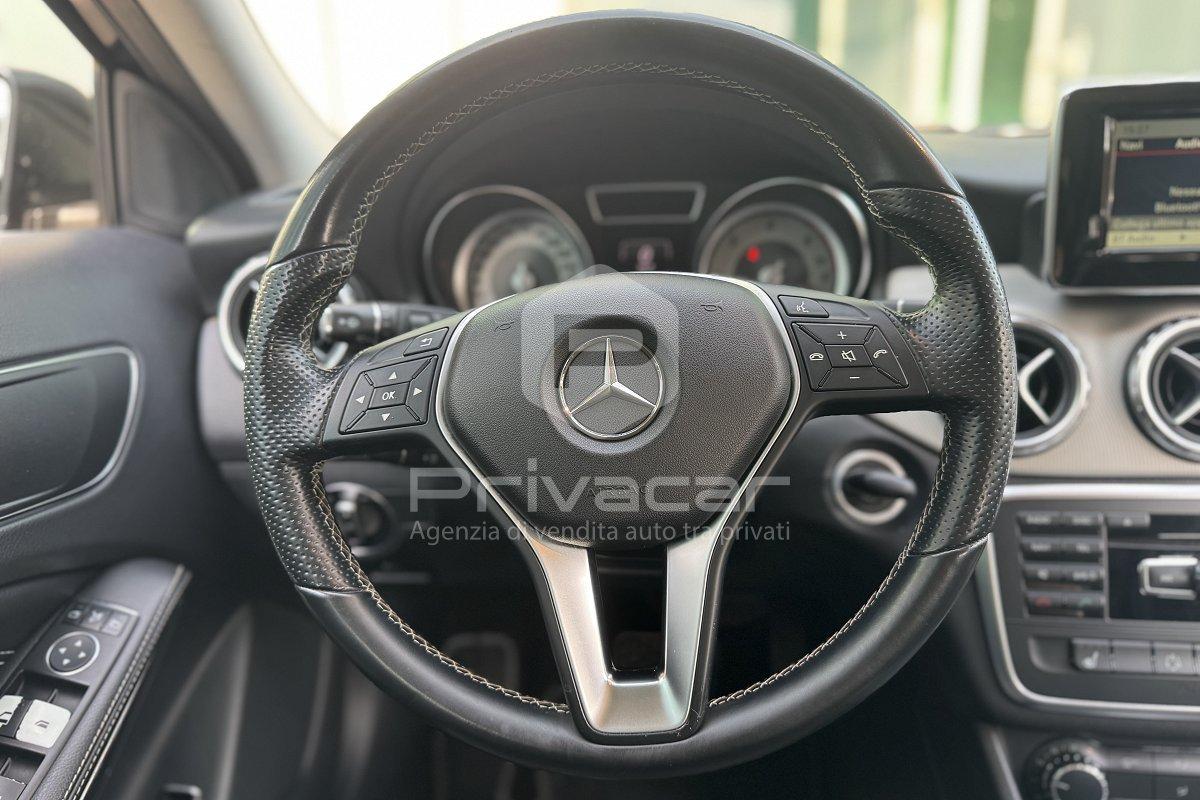 MERCEDES GLA 220 d Automatic 4Matic Sport
