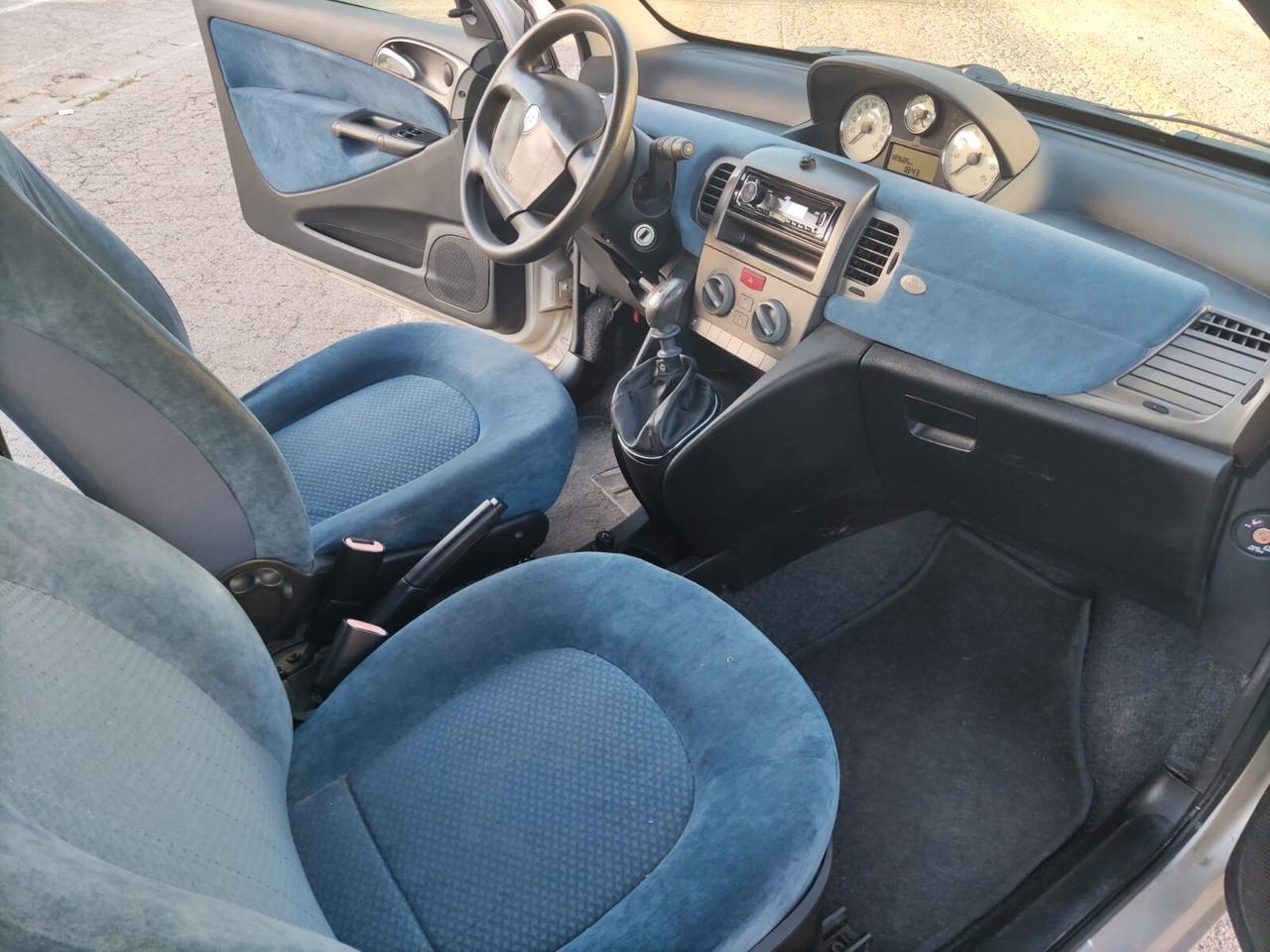 Lancia Ypsilon 1.2