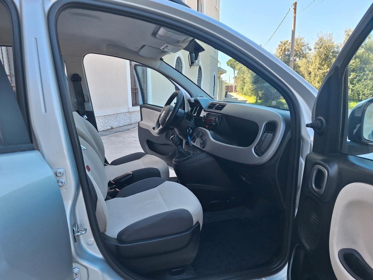 Fiat Panda 1.2 Lounge BLUE&ME SENSORI 2013