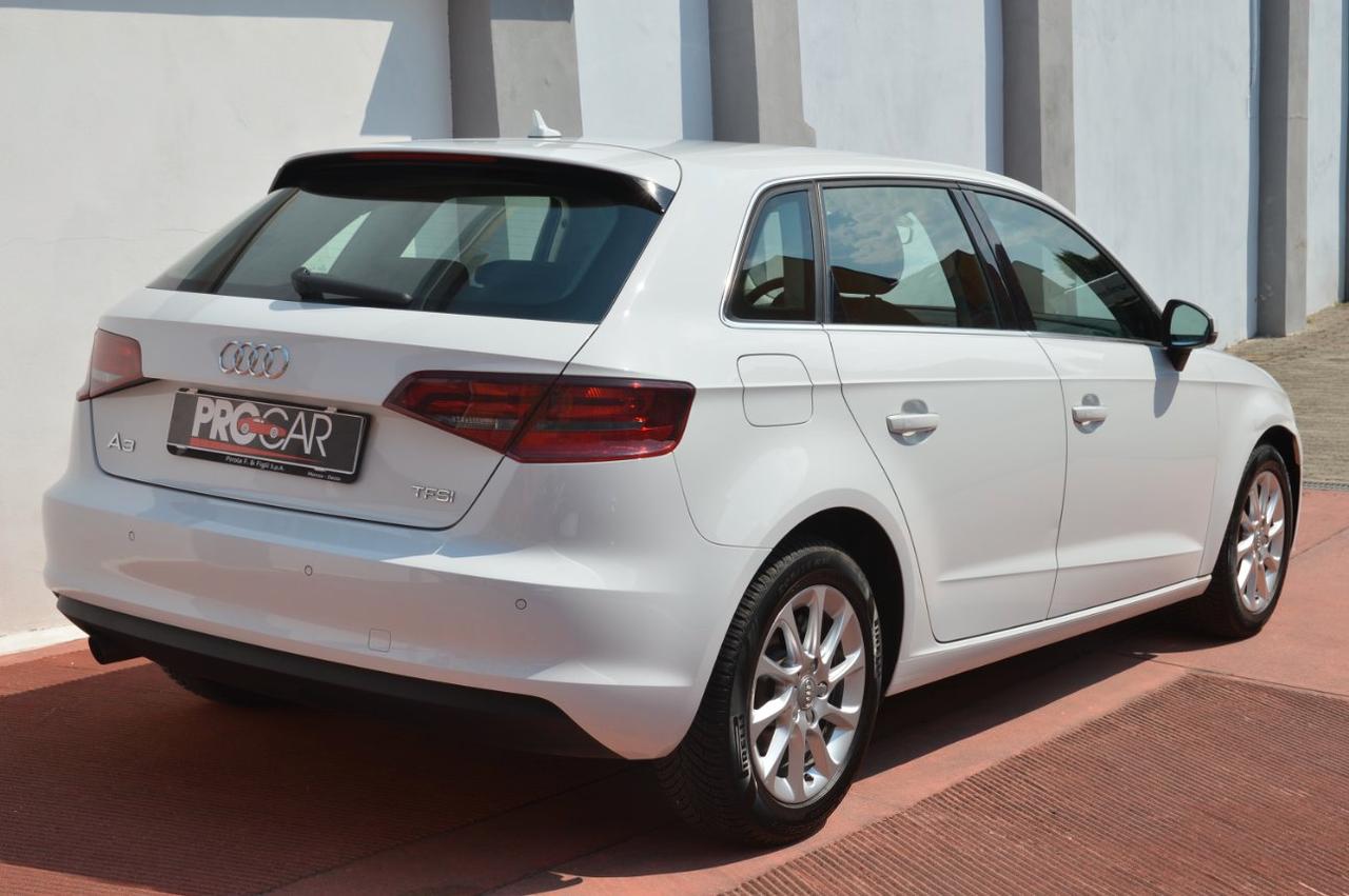 Audi A3 Sportback 1.2 tfsi Business 110cv s-tronic E6