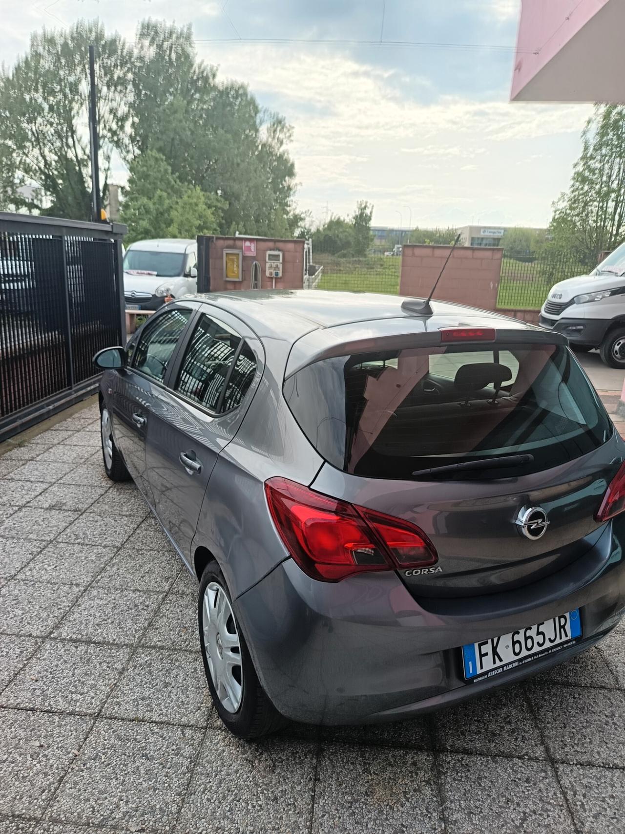 Opel Corsa 1.2 5 porte n-Joy