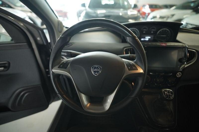 Lancia Ypsilon III 2021 1.0 firefly hybrid Gold s&s 70cv