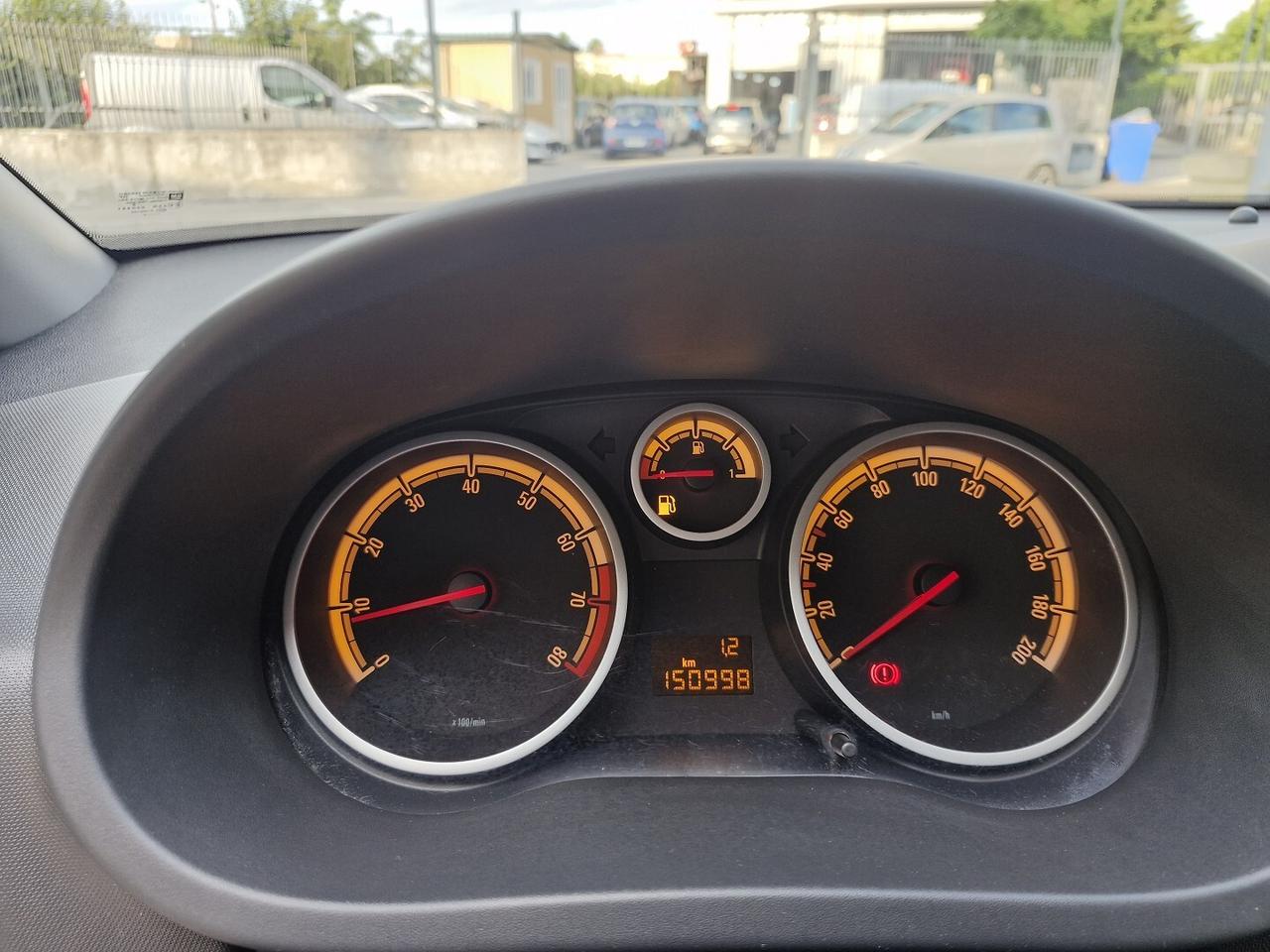 OPEL CORSA 1.2 BENZINA 5 PORTE SPORT ANNO 2014