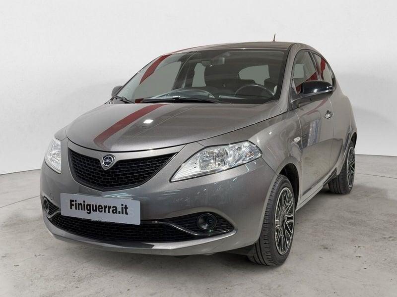 Lancia Ypsilon 1.2 69 CV 5 porte S&S Gold