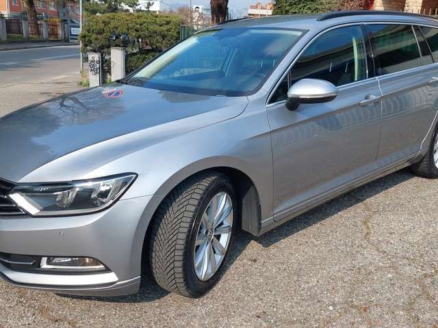 Volkswagen Passat Variant 2.0 tdi Highline 150cv dsg