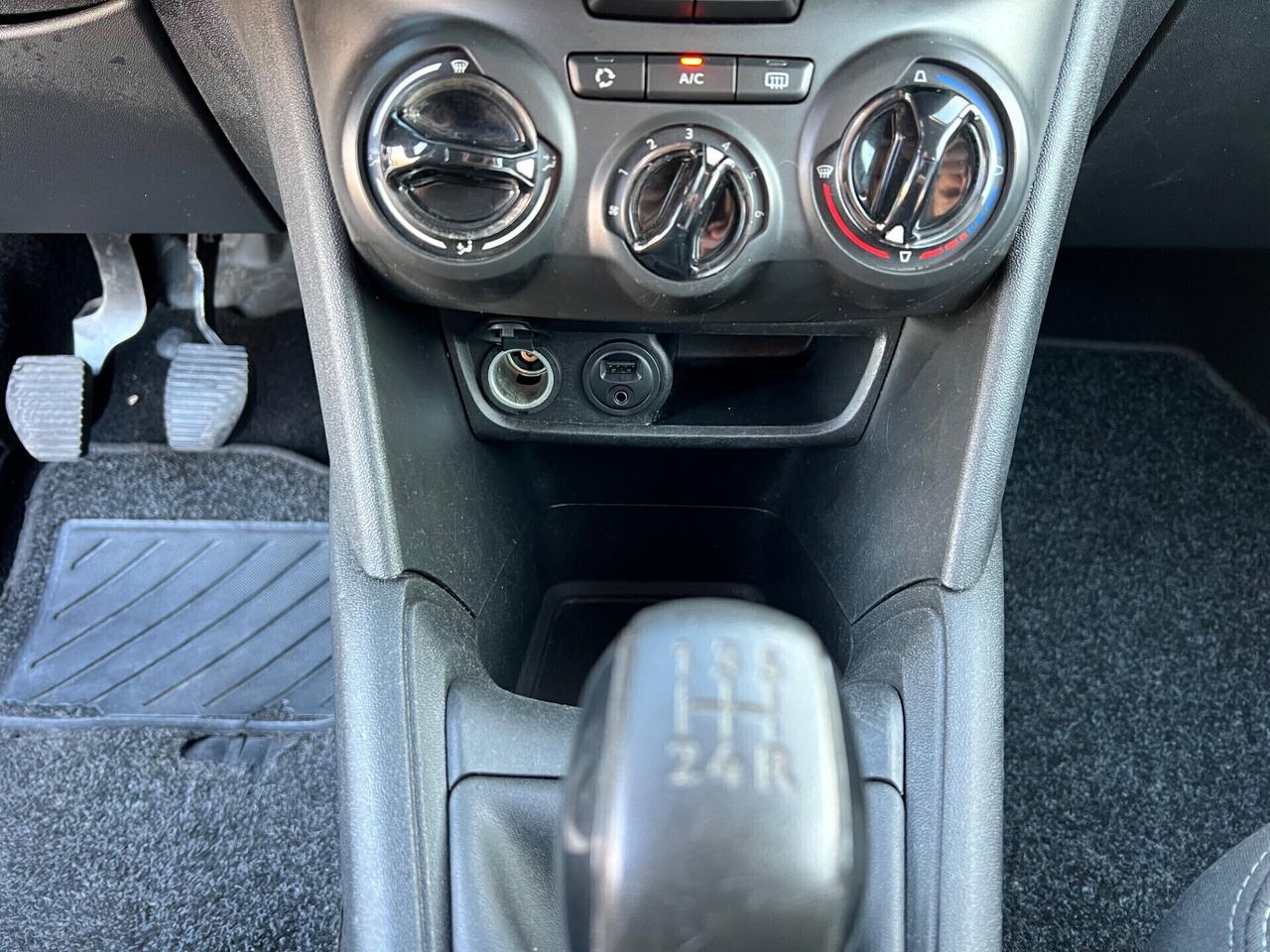 Peugeot 208 1.2 Benzina 82cv 5P. Allure - 2014