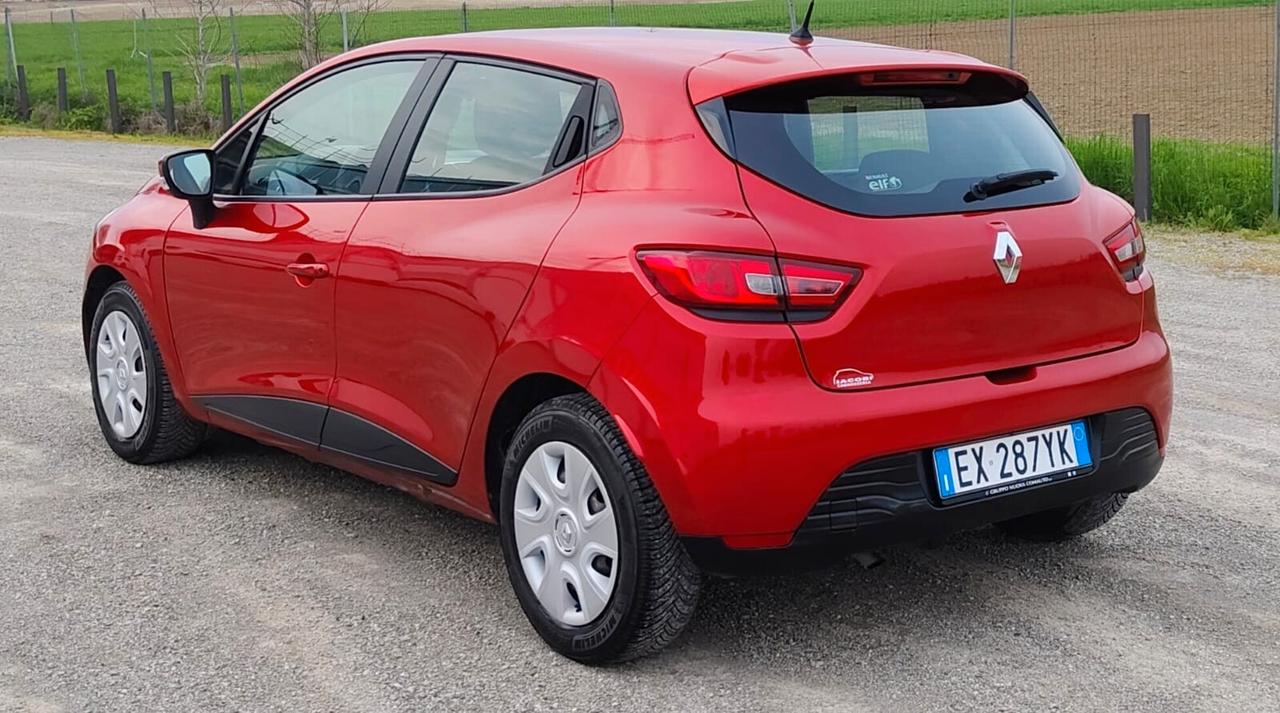 Renault Clio 1.2 75CV 5 porte Costume National