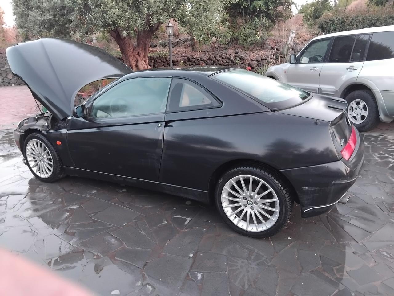 Alfa Romeo GTV 2.0i V6 turbo cat