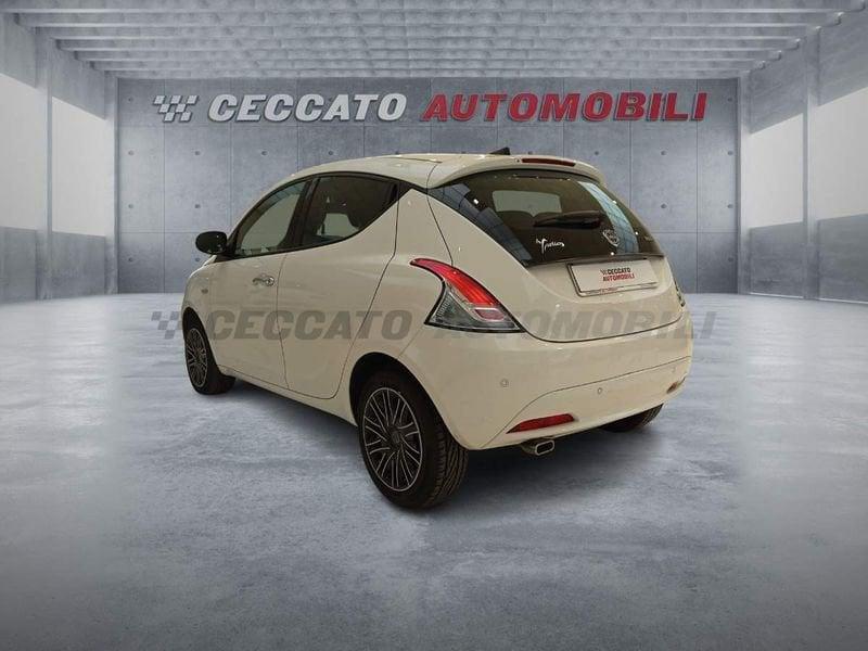 Lancia Ypsilon Ypsilon 1.0 firefly hybrid Gold s&s 70cv 5p.ti