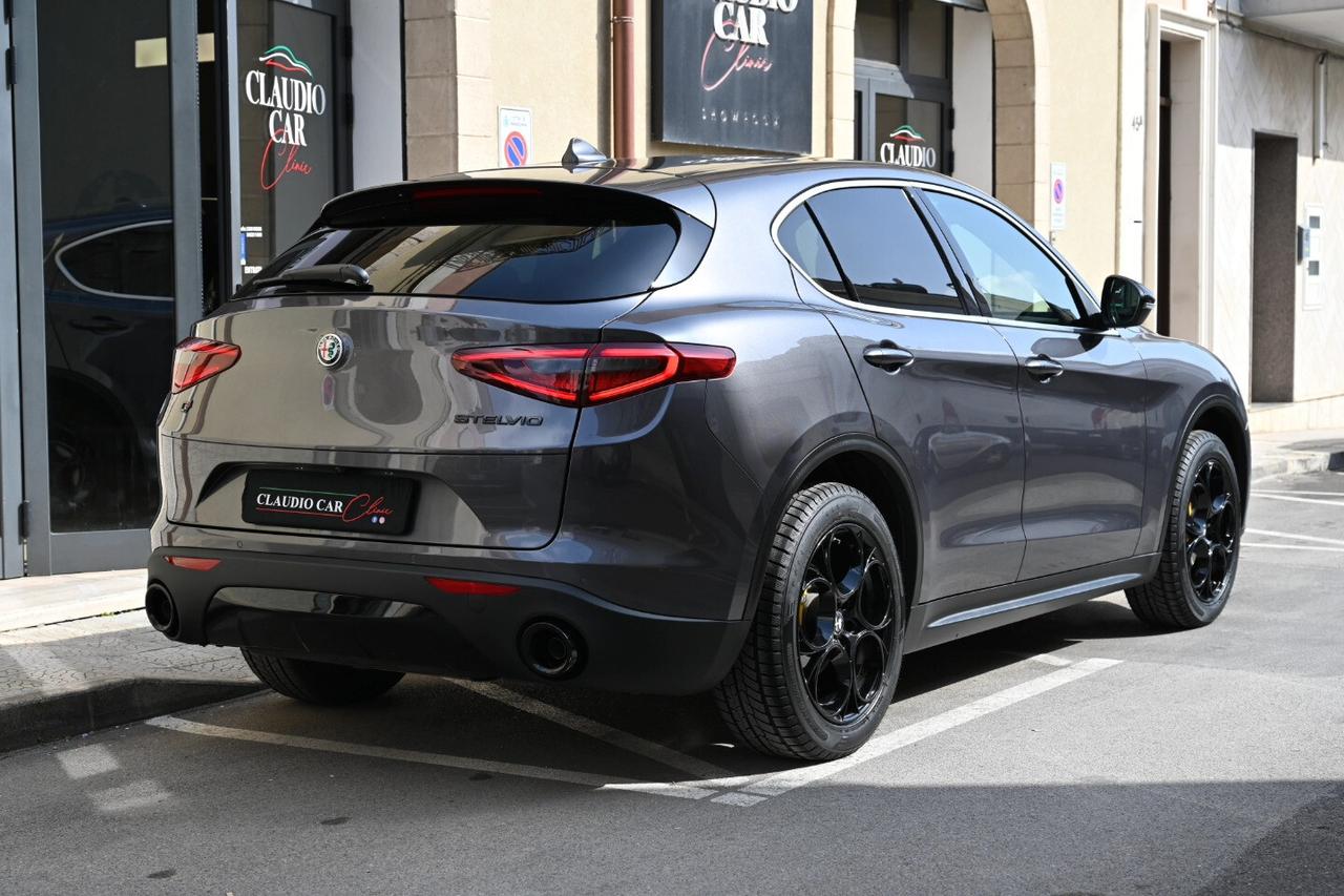 Alfa Romeo Stelvio 2.2 Turbodiesel 210 CV AT8 Q4 Super