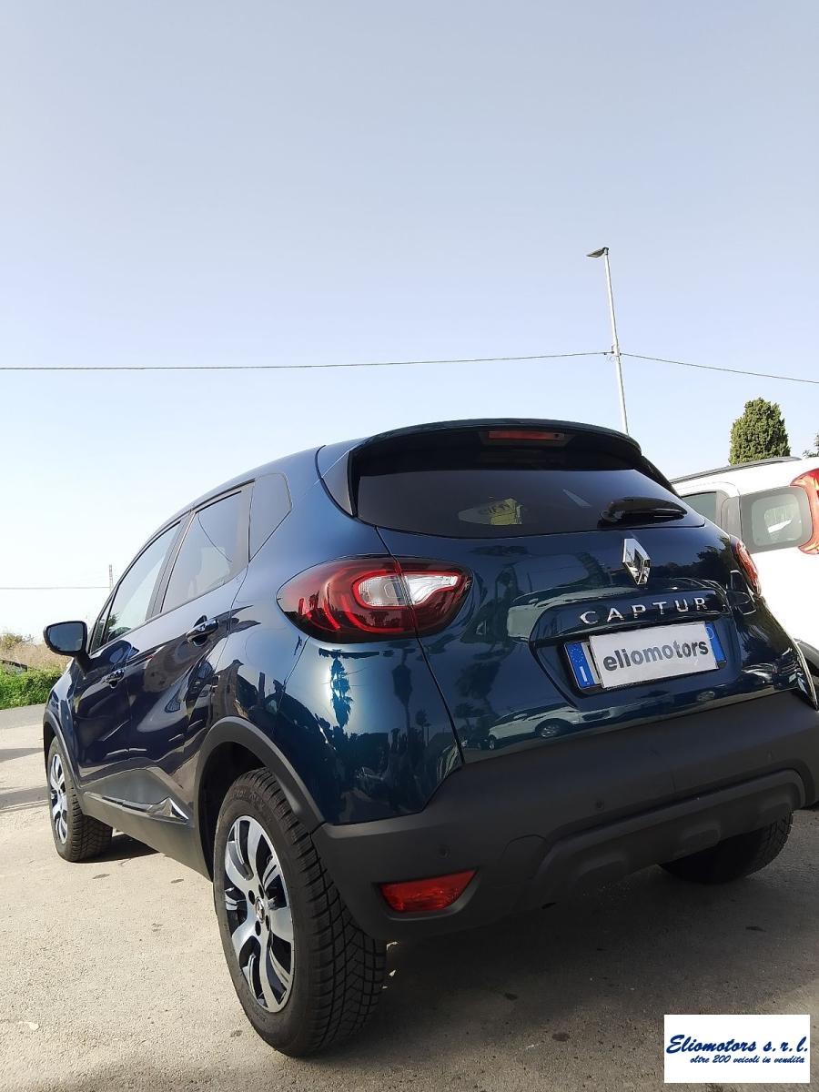 RENAULT - Captur - dCi 8V 90 CV EDC Sport Edition