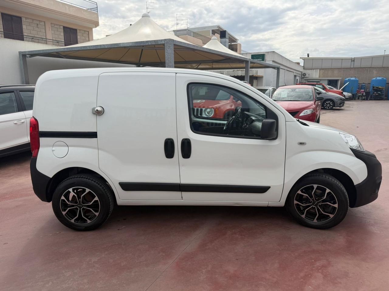 Fiat Fiorino 1.3 MJT 75CV JTD Basis Kasten